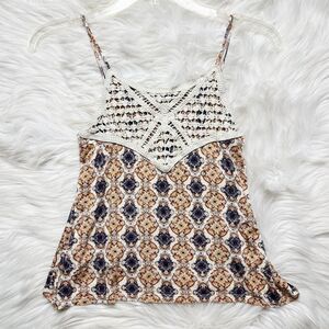 Full Tilt Bohemian Macrame Tank Top Pink Blue & White Size Medium